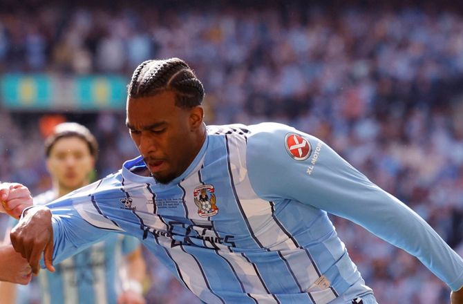 Championship -Avis: Coventry kræver 1,7 milliarder for Haji Wright
