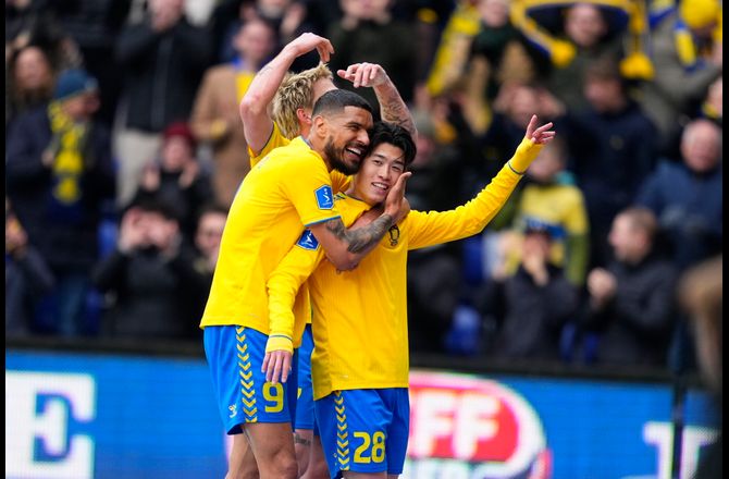 3F Superliga -City, United, Milan og Ajax er i Brøndby
