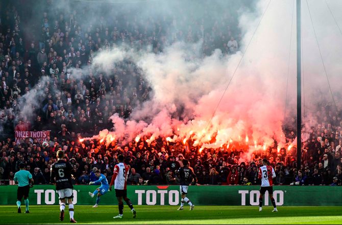 KNVB Cup -Minteh så rødt da Feyenoord vandt pokalen