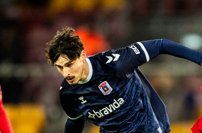 3F Superliga -Nürnberg-boss undrer sig: Serra kunne tale med mig