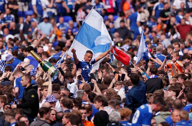 Championship -Ipswich tæt på PL efter sen udligning mod Saints