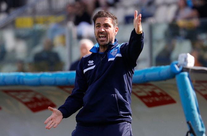 Serie A -Trods interesse: Fabregas ventes at blive i Como