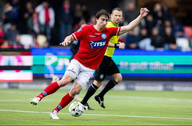 3F Superliga -Lind ramt af Grabara: Fodboldloven er mærkelig