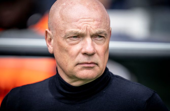 Oddset Pokalen -Rösler slår tilbage: Du skal lave dine lektier!