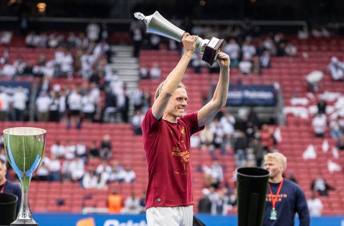 FA Cup -Stefan Thordarson møder Villa: Skal spille årets kamp