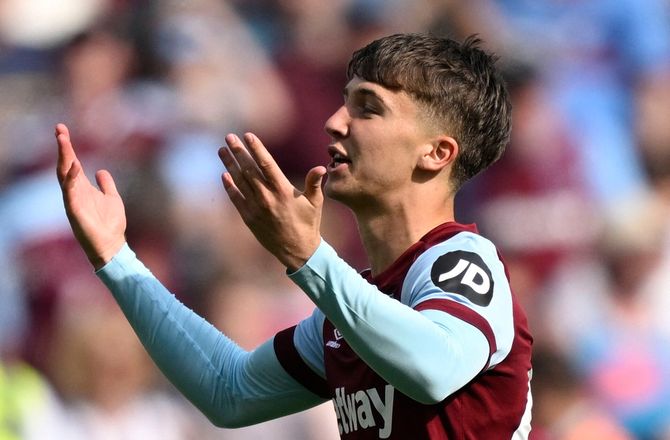 Championship -West Ham udlejer offensiv midt 