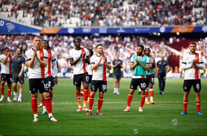 League One -Luton køber Sandal: Passer perfekt 