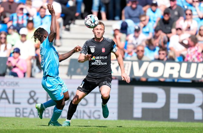 3F Superliga -Fredslund tror på hurtig retur: Pisseærgerligt første halvår