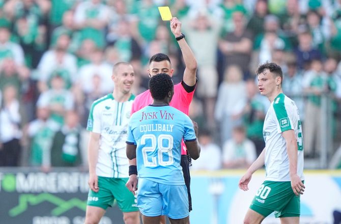 3F Superliga -Uenighed i Randers: Ikke bange for rødt