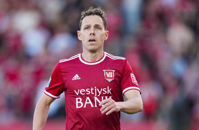 3F Superliga -Vejle holder på AK