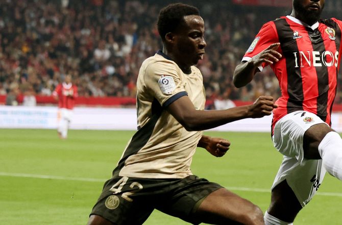 3F Superliga -Medie: FCK lejer ung PSG-back