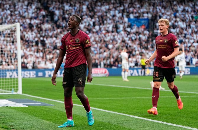 3F Superliga -Rømer revser homofobi i Parken: Burde være nemt!