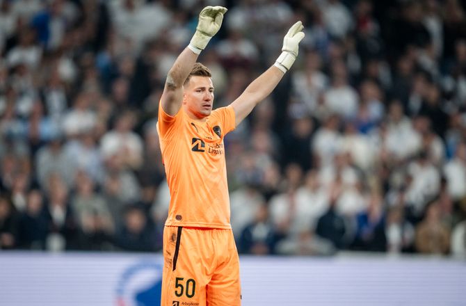 FC Midtjylland -Bekræftet: FCM sælger Fraisl til Mafra