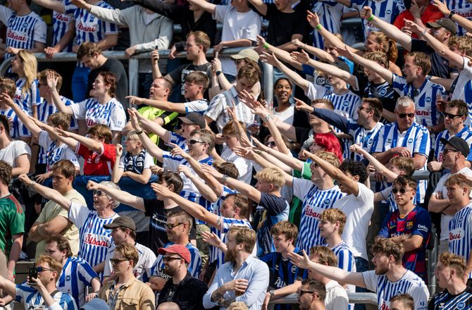 3F Superliga -Se video: OB-fans tror på miraklet