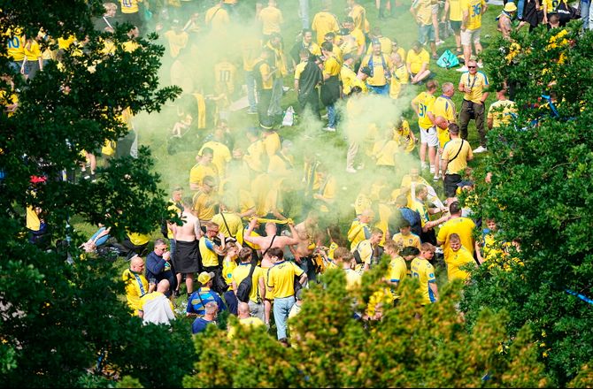 3F Superliga -Se billederne: Vestegnen er malet gul og blå