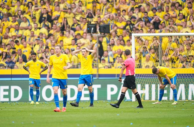 3F Superliga -Brøndby melder udsolgt