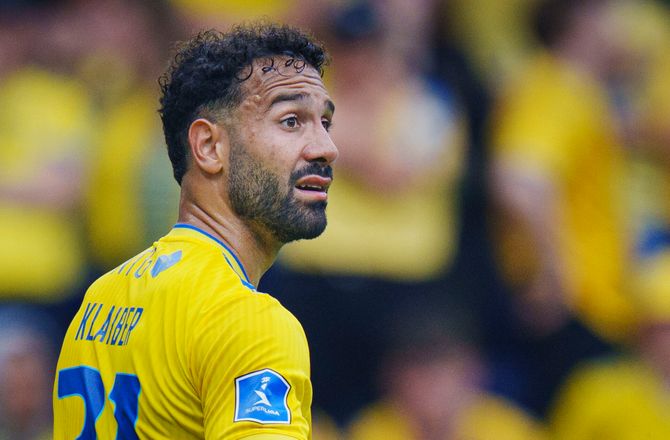 3F  Superliga -Sean Klaiber slipper for straf