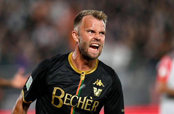 Serie A -Drømmen lever i Venedig efter vital sejr 
