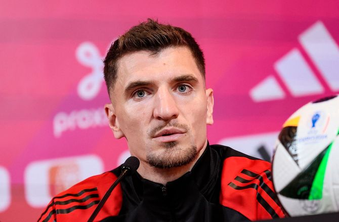 Ligue 1 -Thomas Meunier rykker til Ligue 1