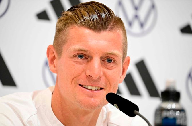 Bundesliga -Stuttgart-midt hylder Kroos: Bedste tysker nogensinde