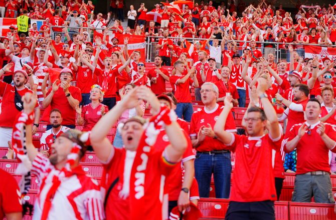 EM -Danske fans tilbageholdt med pyro og kokain i München