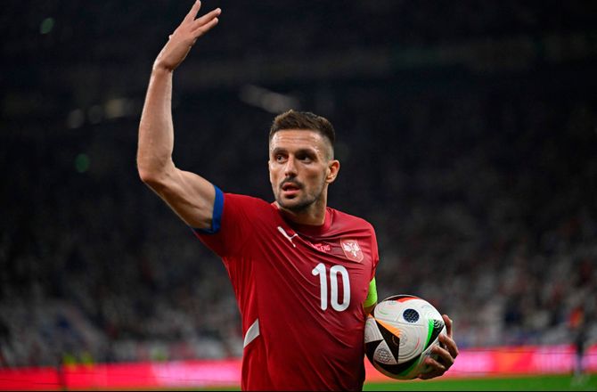International -Tadic takkede nej til Ajax-job