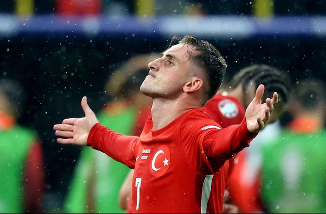 SüperLig -Fenerbahce tæt på tyrkisk landsholdsspiller