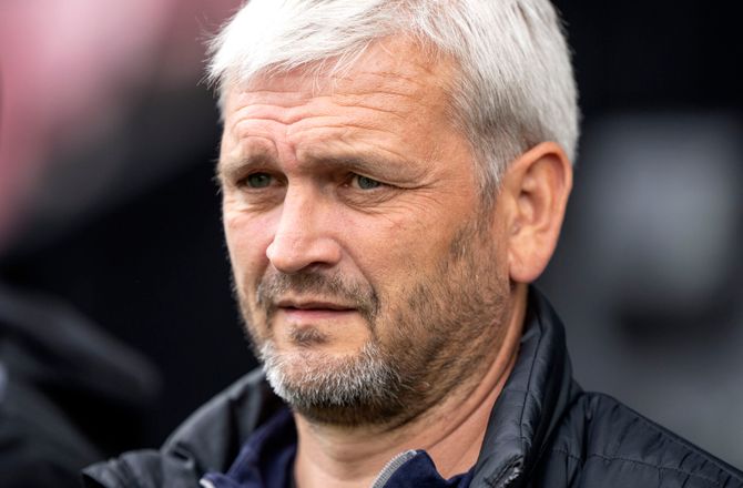 Gjensidige Kvindeliga  -Per Nielsen stopper i Brøndby
