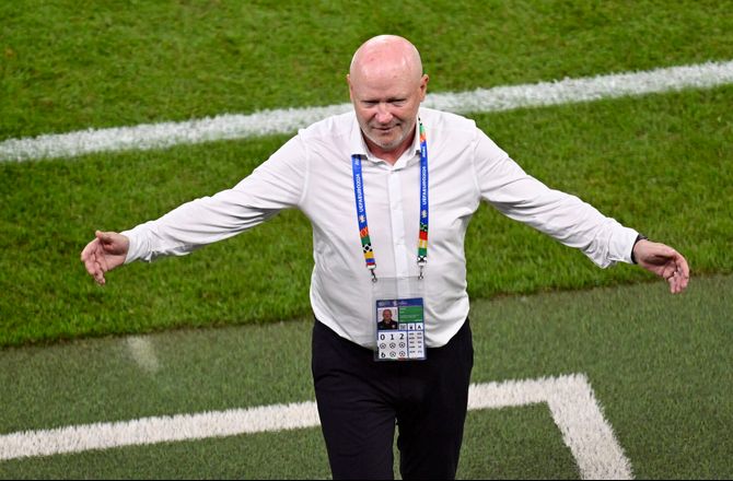 VM kval. UEFA -Tjekkiet fyrer landstræner efter færøsk fadæse