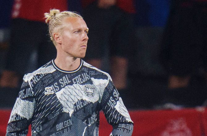 Danmark -Simon Kjær stopper karrieren