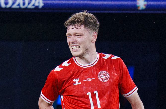 Jupiler Pro League -35 minutter for landsholdet: Skov Olsen er småskadet