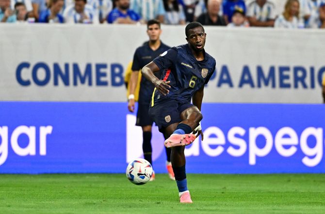 Ligue 1 -Willian Pacho meldes på plads i PSG