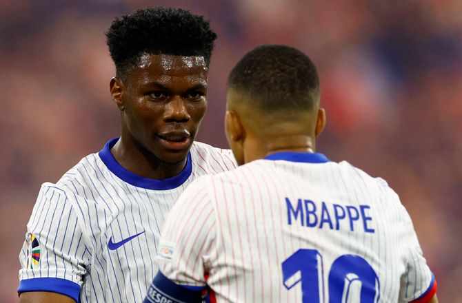 VM kval. UEFA -Tchouaméni om fransk strid: Alle forsvarer egne interesser