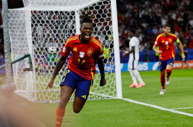 EM -Storspillende Spanien er europamestre 