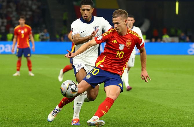 VM kval. UEFA -Skadet Olmo forlader den spanske lejr