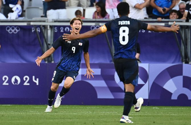 Sommer OL -Japan udraderede Paraguays ti mand