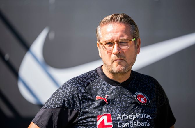 CL -FCM-træner forudsiger: Det ligner en fifty-fifty-kamp