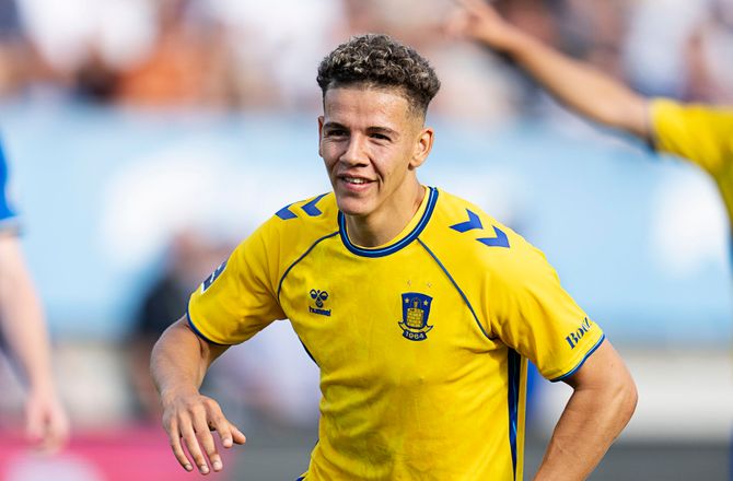 3F Superliga -Brøndby vil forlænge: Svært at opnå enighed med Bischoff