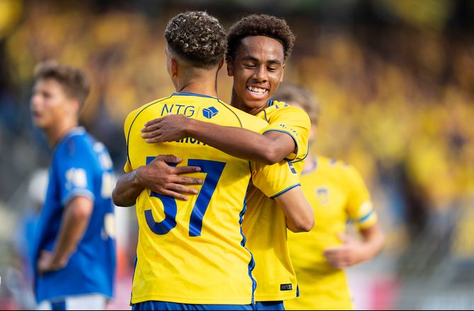3F Superliga -Riemer fremhæver Brøndby-duo: Skal gøre som Froholdt