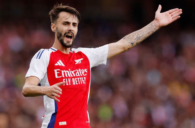 Bundesliga -Medie: Arsenal sælger portugiser til HSV