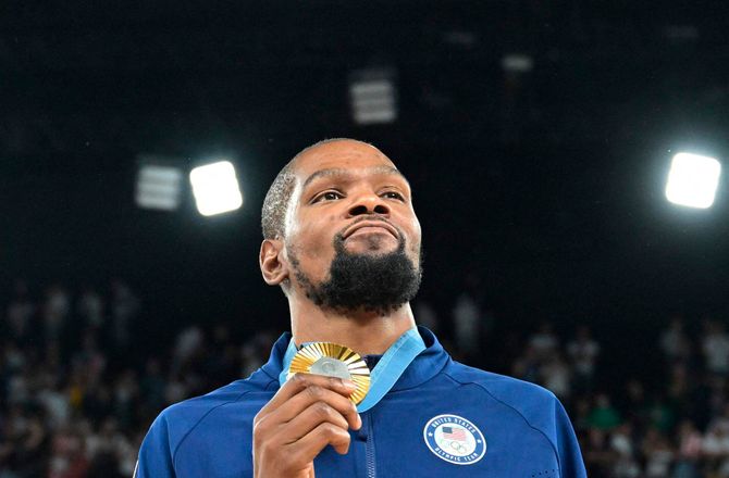 Ligue 1 -Kevin Durant køber sig ind i PSG 
