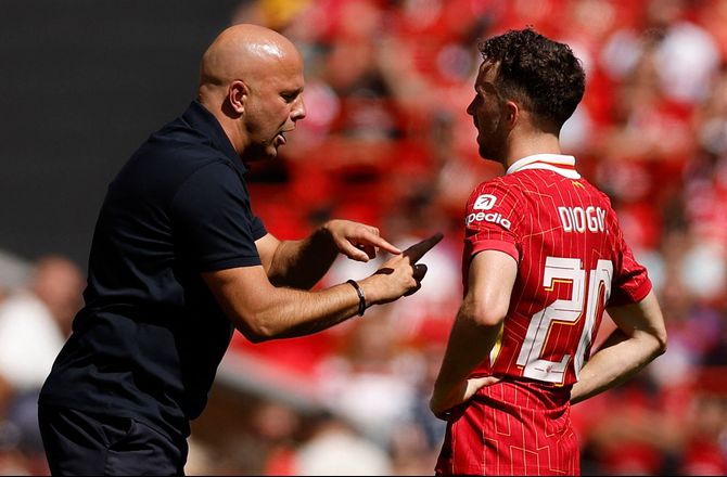 Premier League -Arne Slot i kæmpe hyldest: His name is Diogo