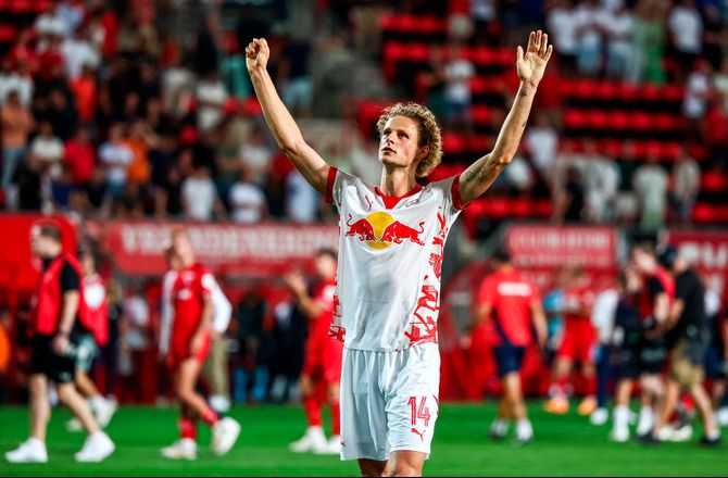 Bundesliga -Maurits Kjærgaard afviste stort skifte
