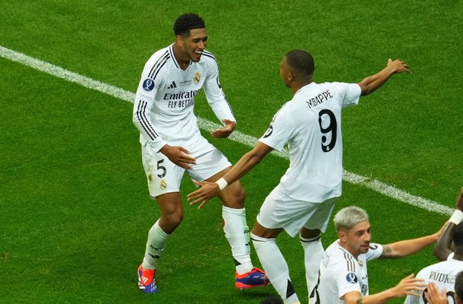 UEFA Supercup -Bellingham måber over Mbappé: Arbejder som en hund