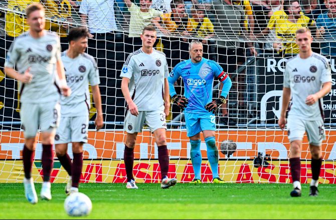 Æresdivisionen -Hollandsk politi varsler strejke ved ny Ajax-kamp