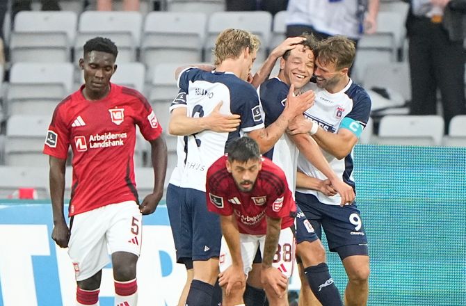 3F  Superliga -SLUT: AGF - Vejle minut for minut