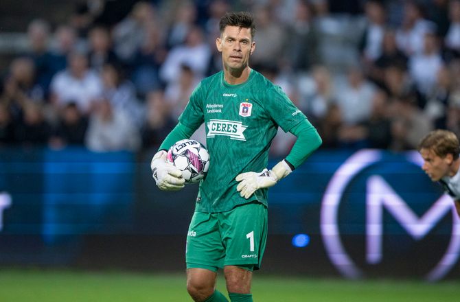 3F  Superliga -AGF-keeper var i tvivl: Virkelig god beslutning