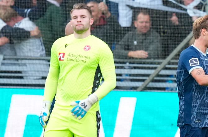 Oddset Pokalen -AaB-keeper udgik skadet: Måske et rødt kort