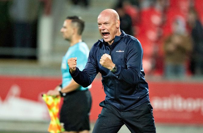 3F  Superliga -AGF kaldt guldbejler: Kan ikke forhindre ham