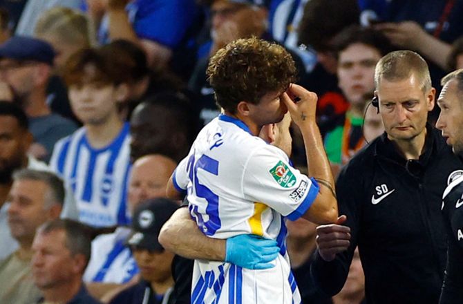 Carabao Cup -Brighton-boss med skidt nyt efter O'Riley-skade: Ser ikke godt ud 